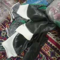 باسلام مقداری لباس  کفش کار دستکش و بادگیر|لباس|اشترینان, |دیوار