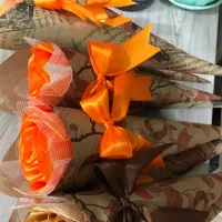 عمده همه رنگ|گل مصنوعی|رشت, فرزانه|دیوار