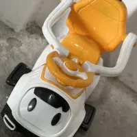 ماشین بازی سواری مدل په په رنگ زرد