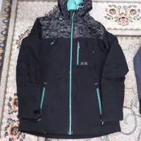 کاپشن|لباس|قدس, شهر‌قدس|دیوار