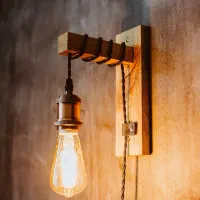 چراغ دیواری چوبی