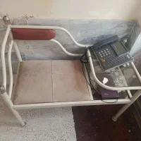 میز تلفن با تلفن