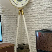 ساعت میزتلویزیون مانکن