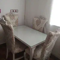 میز غذاخوری