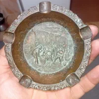 النگو و سکه و زیرسیگار خوشگل