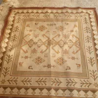 گلیم فرش مربع
