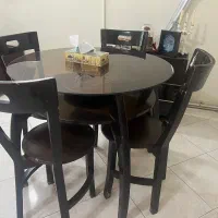 میز نهارخوری به همراه ۴ صندلی چوبی