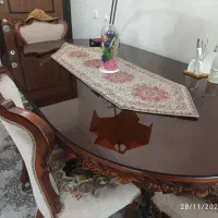 میز ناهار خوری ۶ نفره چوب گردو ،بسیار سالم