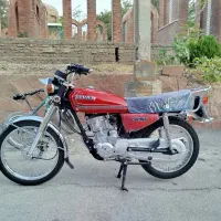 موتور سیکلت چراغ گرد