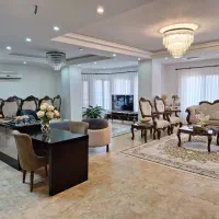 ۱۸۰ متر/۳خواب/مطبخ/بهترین‌ لوکیشن بلوار/فول