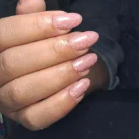 کاشت و آموزش ناخن|خدمات آرایشگری و زیبایی|کاشان, آیت الله سعیدی|دیوار