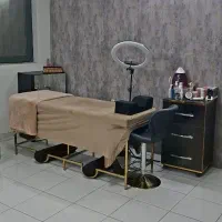 تخت مژه و اپلاسیون