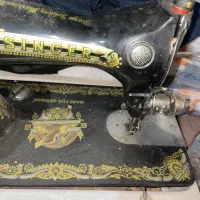 چرخ خیاطی برقی قدیمی طرح شیرنشان