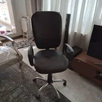 صندلی اداری چرم