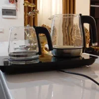 چای‌ساز برقی دلمونتی دست دوم