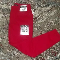 شلوار اسکینی