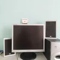 فروش مانیتور و بلندگوهاش کاملا سالم