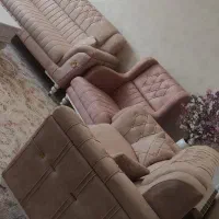 مبل راحتی و میزغذاخوری و عسلی
