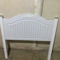 تشک با تخت چوبی سفید