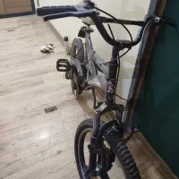 دوچرخه .اسکیت