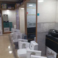 به یک فروشنده آقا و یا خانم