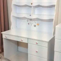 تخت ومیز تحریر نوجوان