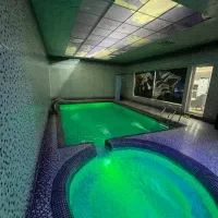 اجاره ویلا فول فرنیش در شهریار با استخر سر پوشیده