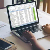 انجام تایپ و کار با نرم‌افزارهای آفیس