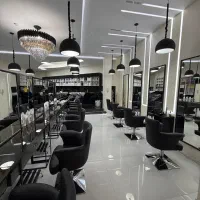 تهرانسر 210 متر اداری فلت بر بلوار اصلی تک واحدی