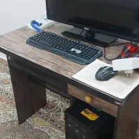 میز کامپیوتر