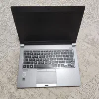 لپ تاپ تمیز در حد نو Toshiba i5 نسل ۵برادرس و ترید