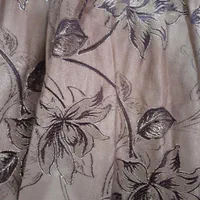 دو عدد والان به رنگ شکلاتی درجهت مخالف هم