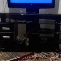 تلویزیون ۳۲ اینج مارکJVS با میز شیشه ترک و دیجیتال|تلویزیون و پروژکتور|مشهد, نیزه|دیوار