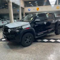 تویوتا هایلوکس شش سیلندر SR5(معاوضه)