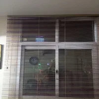 پرده کرکره فلزی،، کرم زرشکی