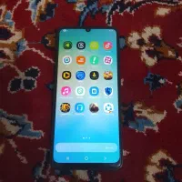 گوشی سامسونگ 06 کارتون داره شارژ