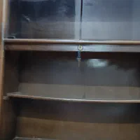 کمد و کتابخانه