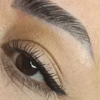 آموزش کاشت ناخن ومژه