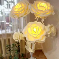 استند گل کنار سالنی