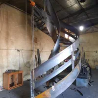 طراحی و ساخت پله گرد،پله دوبلکس،درب و نرده و حفاظ|خدمات پیشه و مهارت|تکاب, |دیوار