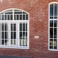 تولیدی درب وپنجره دوجداره+توری ریلی و ثابت|خدمات پیشه و مهارت|زرند, |دیوار