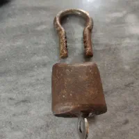 قفل قدیمی