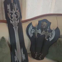شمشیر و تبر تزیینی دیواری