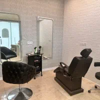 اجاره سالن زیبایی با وسایل