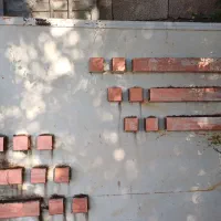 درب دولنگه بزرگ ماشین رو