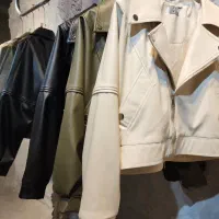 جذب فروشنده خانم