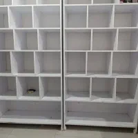 پنچ عد قفسه جهت لوازم ارایشی و لباس فروشی