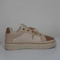 کتونی نو زنانه و دخترانه|کیف، کفش، کمربند|خرمآباد, |دیوار