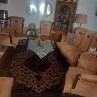 مبل و میز ناهارخوری