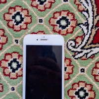 اپل iPhone 6 با حافظهٔ ۱۶ گیگابایت